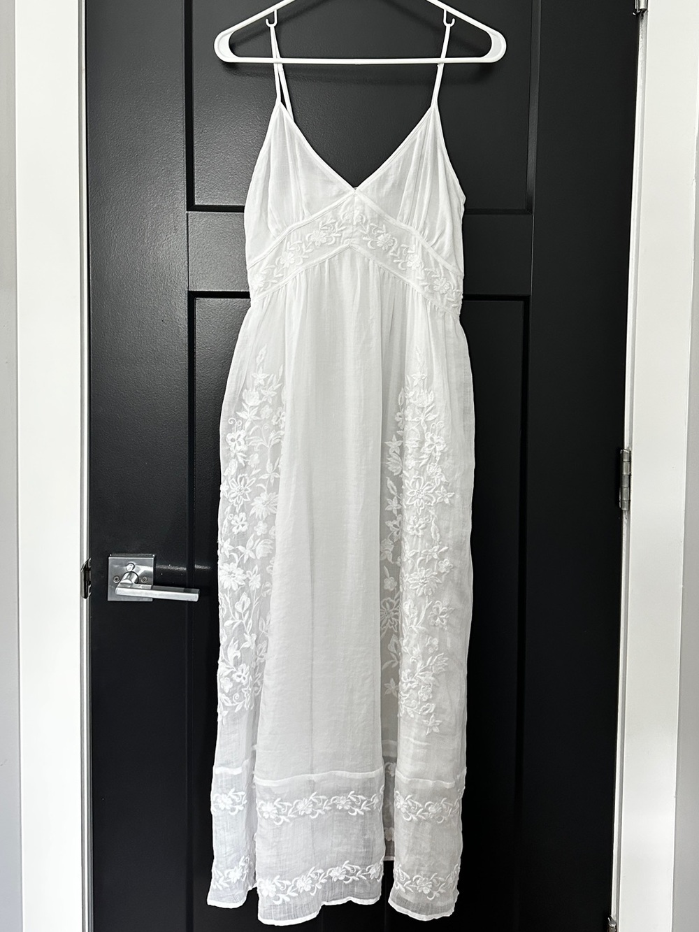 J.Crew Embroidered Midi Dress in Ramie Size 4 - Picture 4 of 10